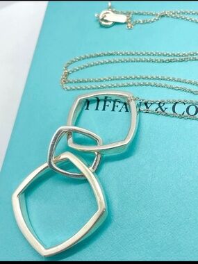 Tiffany & Co 100% Auth Frank Gehry Tripple Torque Necklace w/Pouch✨Vintage✨EUC